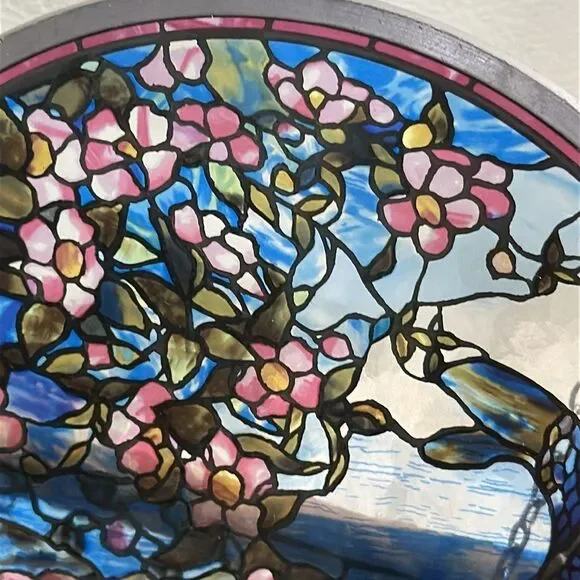 MFA, Boston Glass Water Lillies & Koi Round
Diameter Suncatcher Metal Frame - Picture 7 of 17